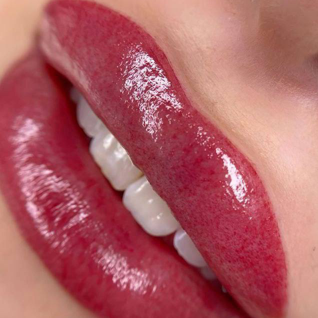 перманентный макияж губ