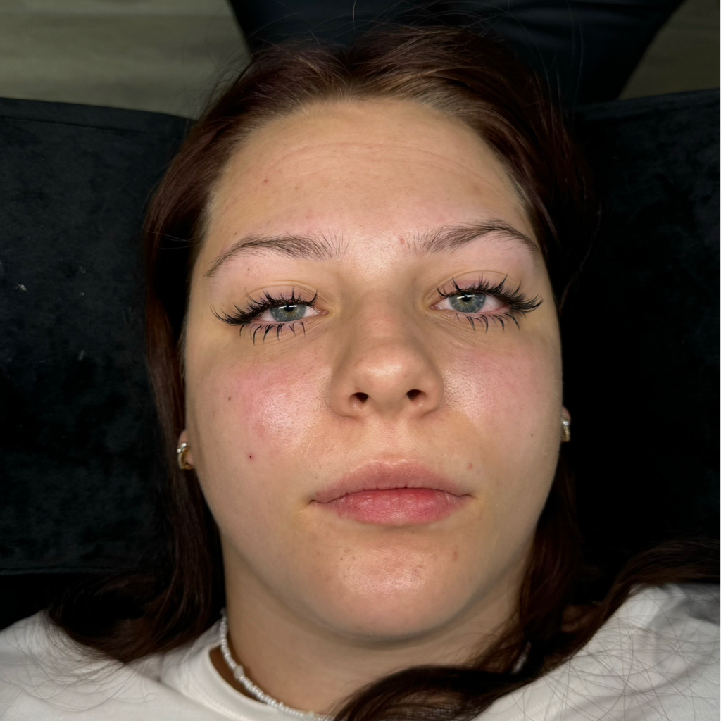 наращивание нижних ресниц