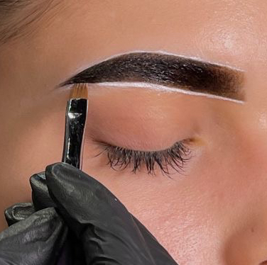 Brow tinting+wax correction