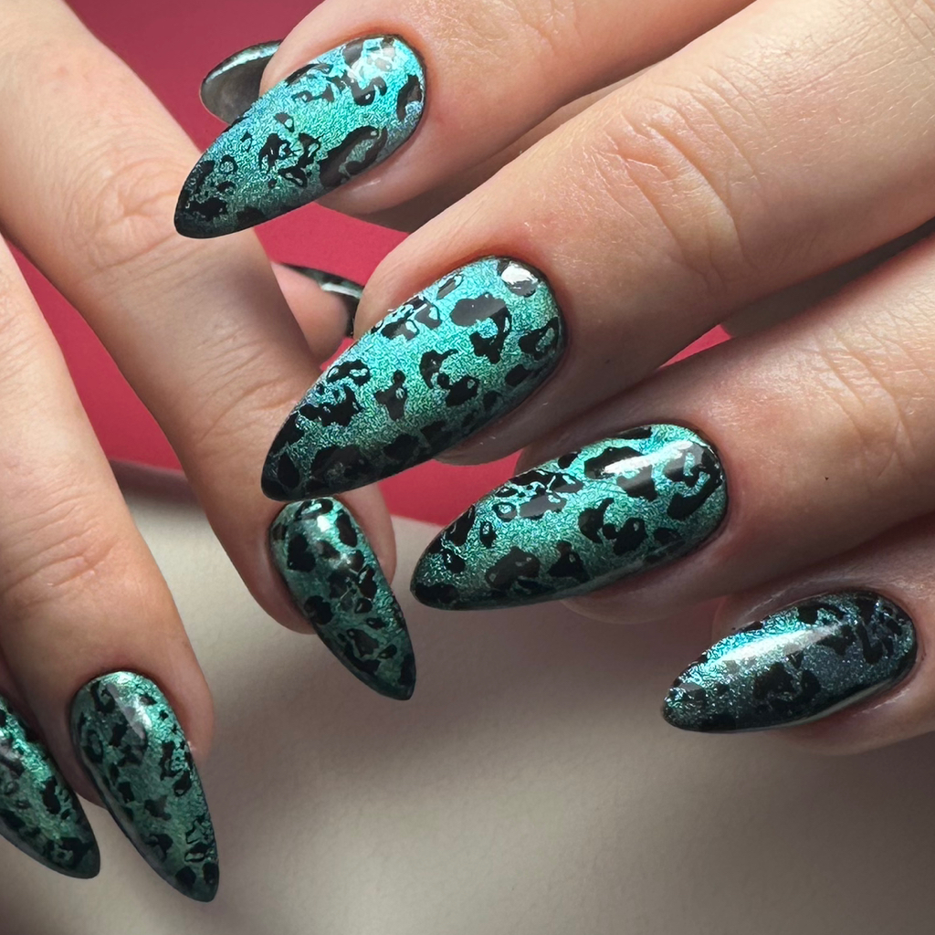 Маникюр с покрытием гель-лак (+ ремонт)