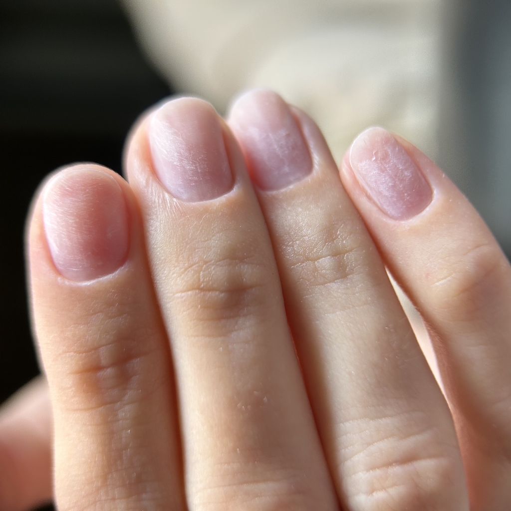 Снятие коротких ногтей без последующего покрытия