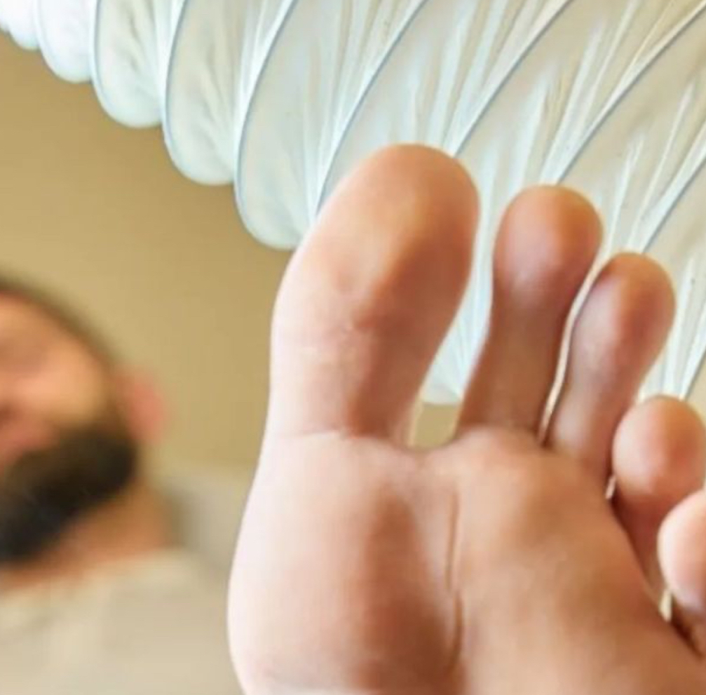 Обработка мужских пяток