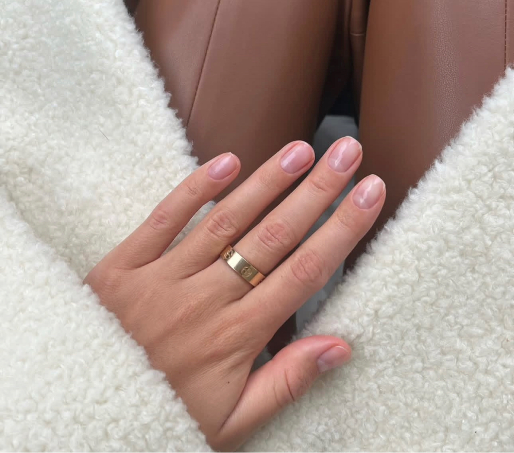 Маникюр без покрытия