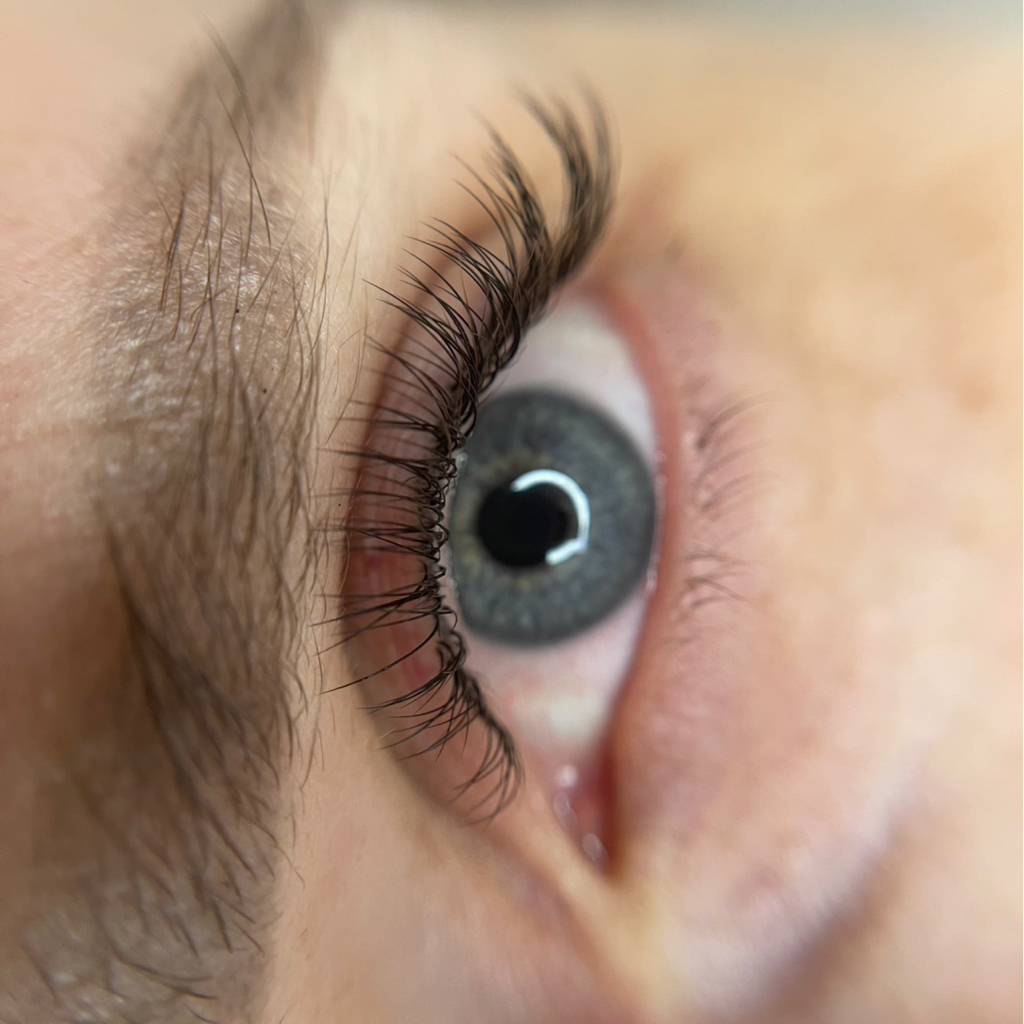 Наращивание ресниц 1,5 D