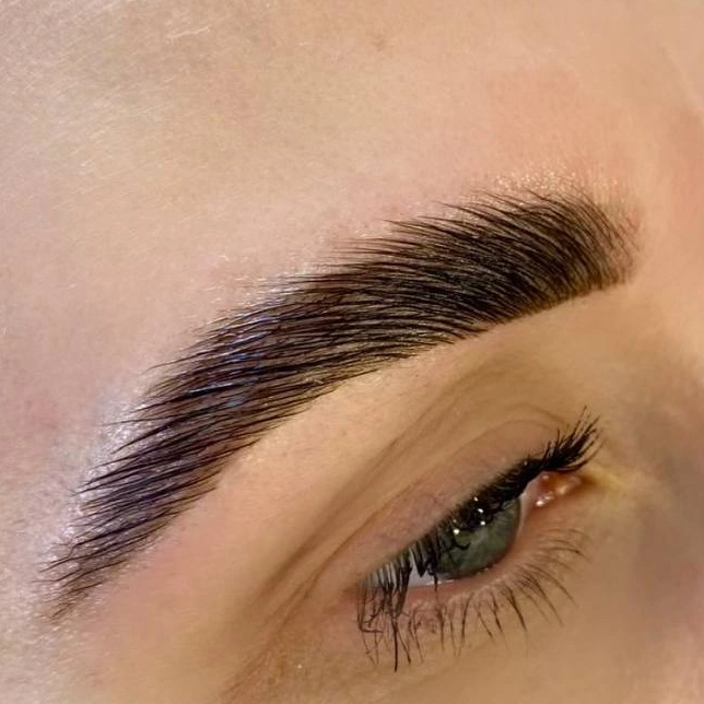 Ламинирование бровей( входит в услугу коррекция и окраска )