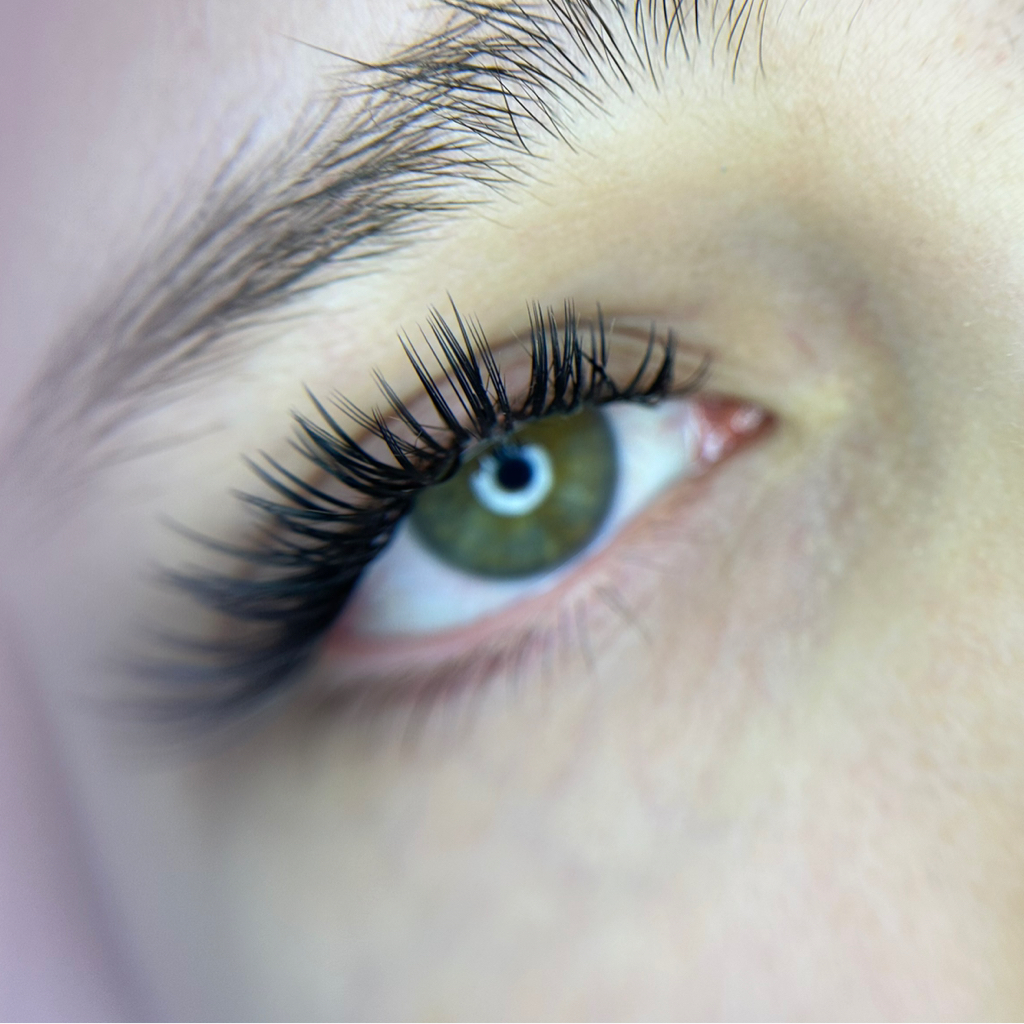 Акция ‼️ Экспресс-наращивание за час  ✨ Master Trener Оксана ♥️ (на эту акцию скидки не действуют)