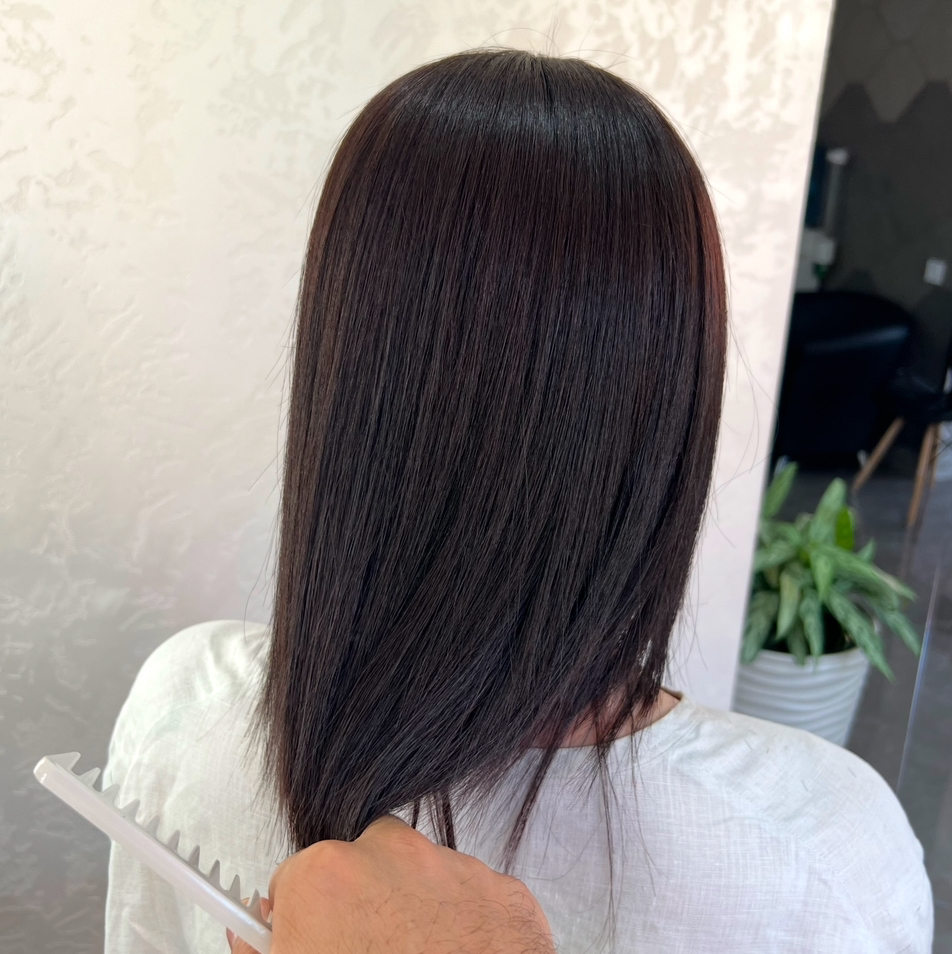 Кератиновое выпрямления волос