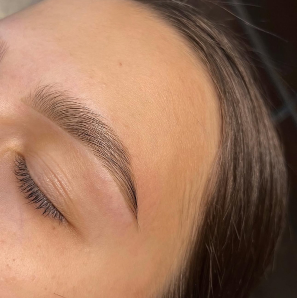 Долговременная укладка бровей (коррекция + окрашивание + уход)