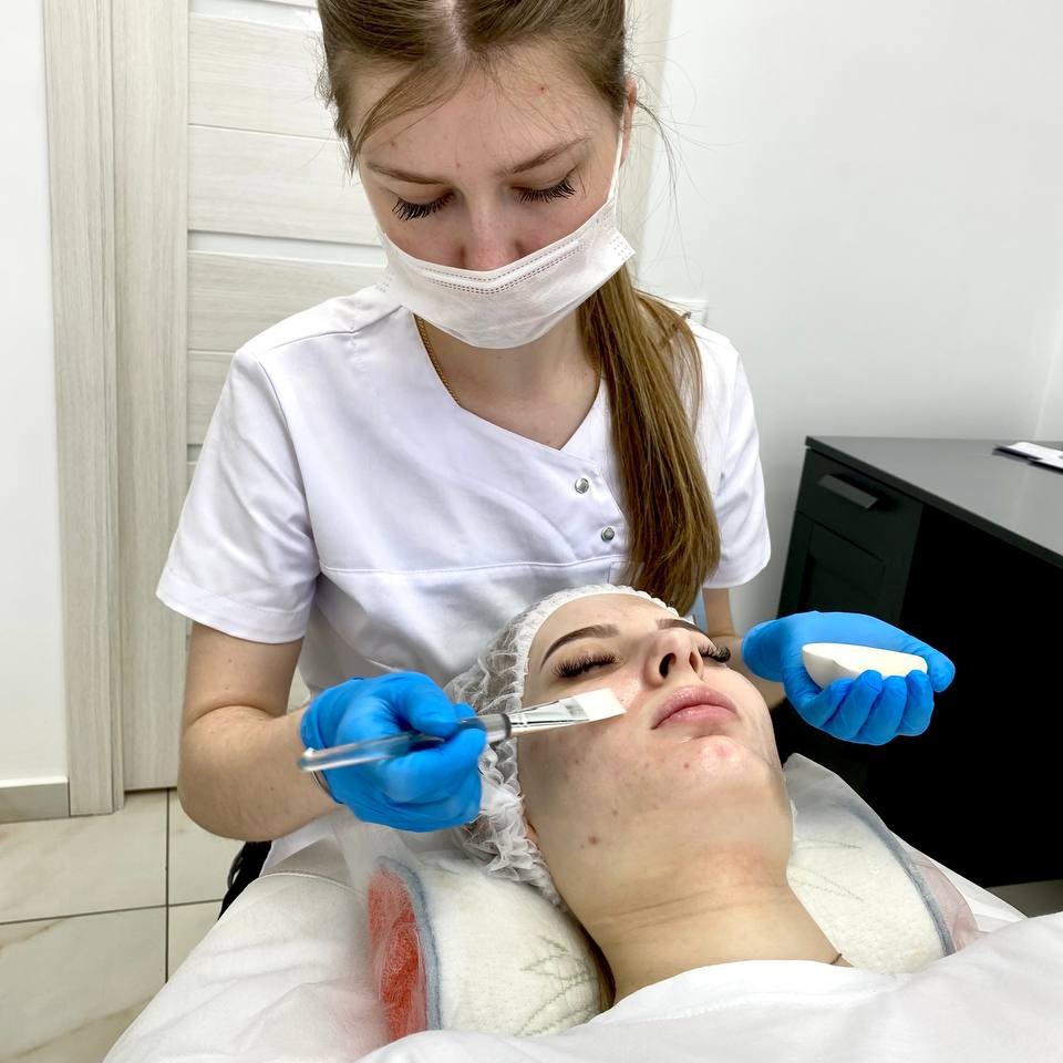 Азелаиновый пилинг лица + шеи Sesderma Azelac (Испания) с маской по типу кожи