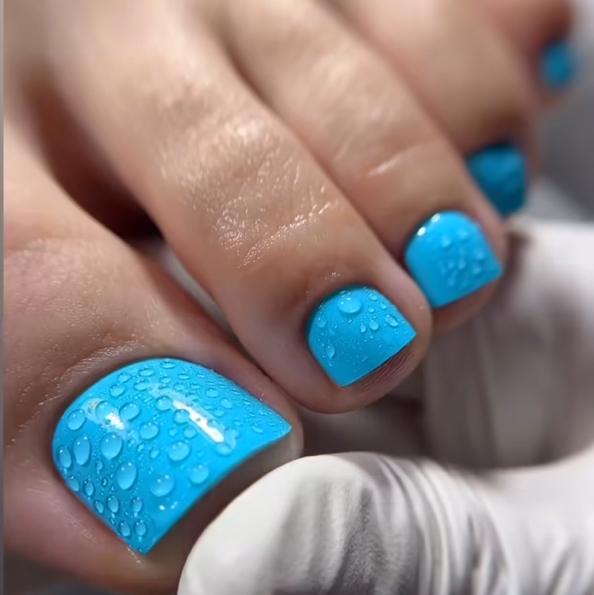 Аппаратный педикюр с покрытием
(Обработка всей стопы)