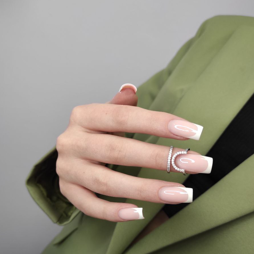 Аппаратный маникюр + покрытие ФРЕНЧ