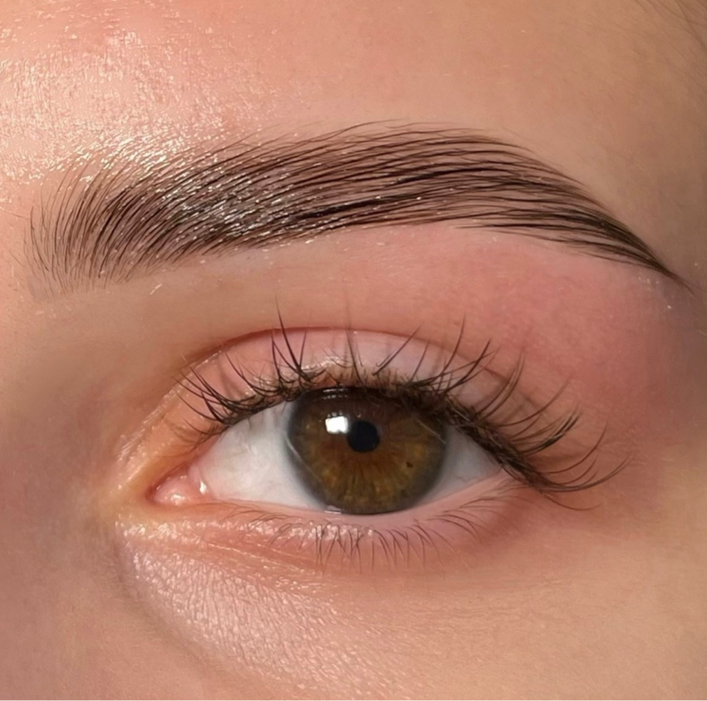 Долговременная укладка бровей