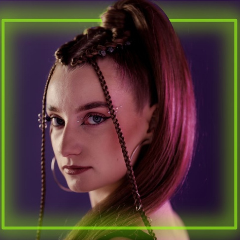 2 Косы у лица к прическе