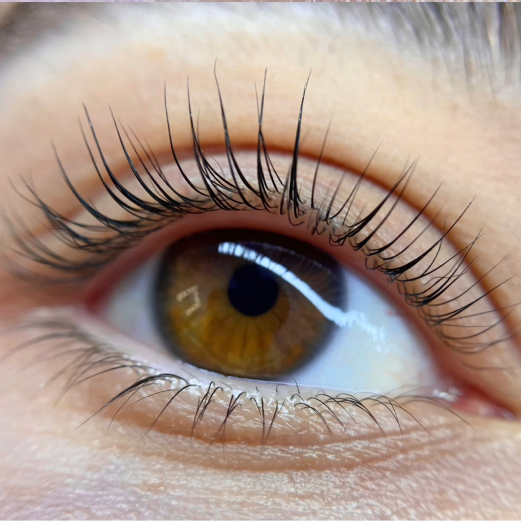 Окрашивание ресниц (+ботокс)