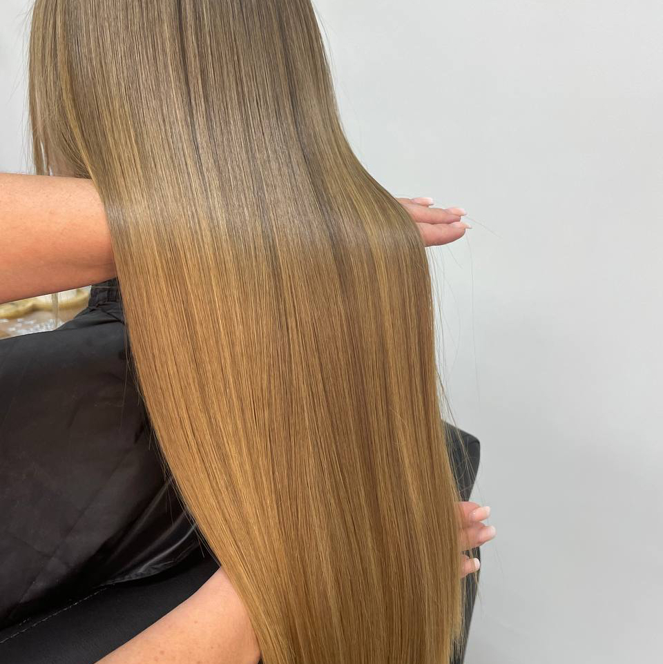 Кератиновое выпрямление волос