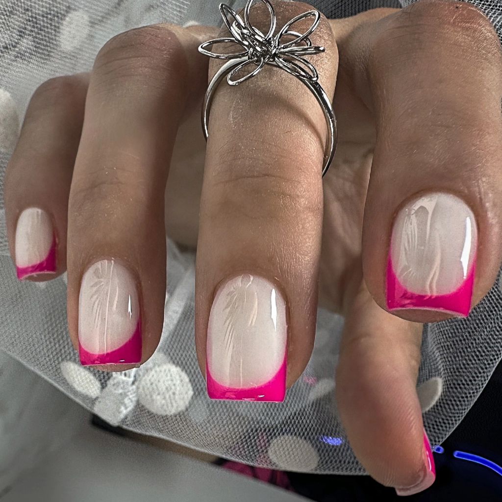 Маникюр + укрепление + сложный дизайн 