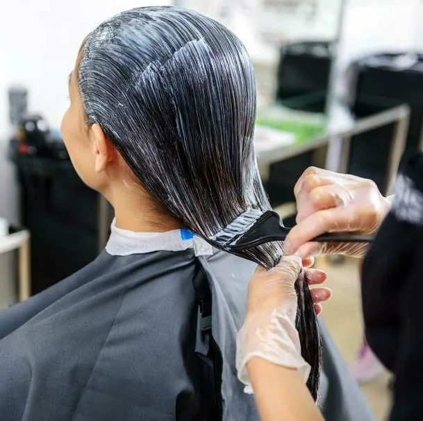 Coloration complet + Shampoing 
+ Soin + Brushing | Окрашивание по всей длине + Уход + Укладка