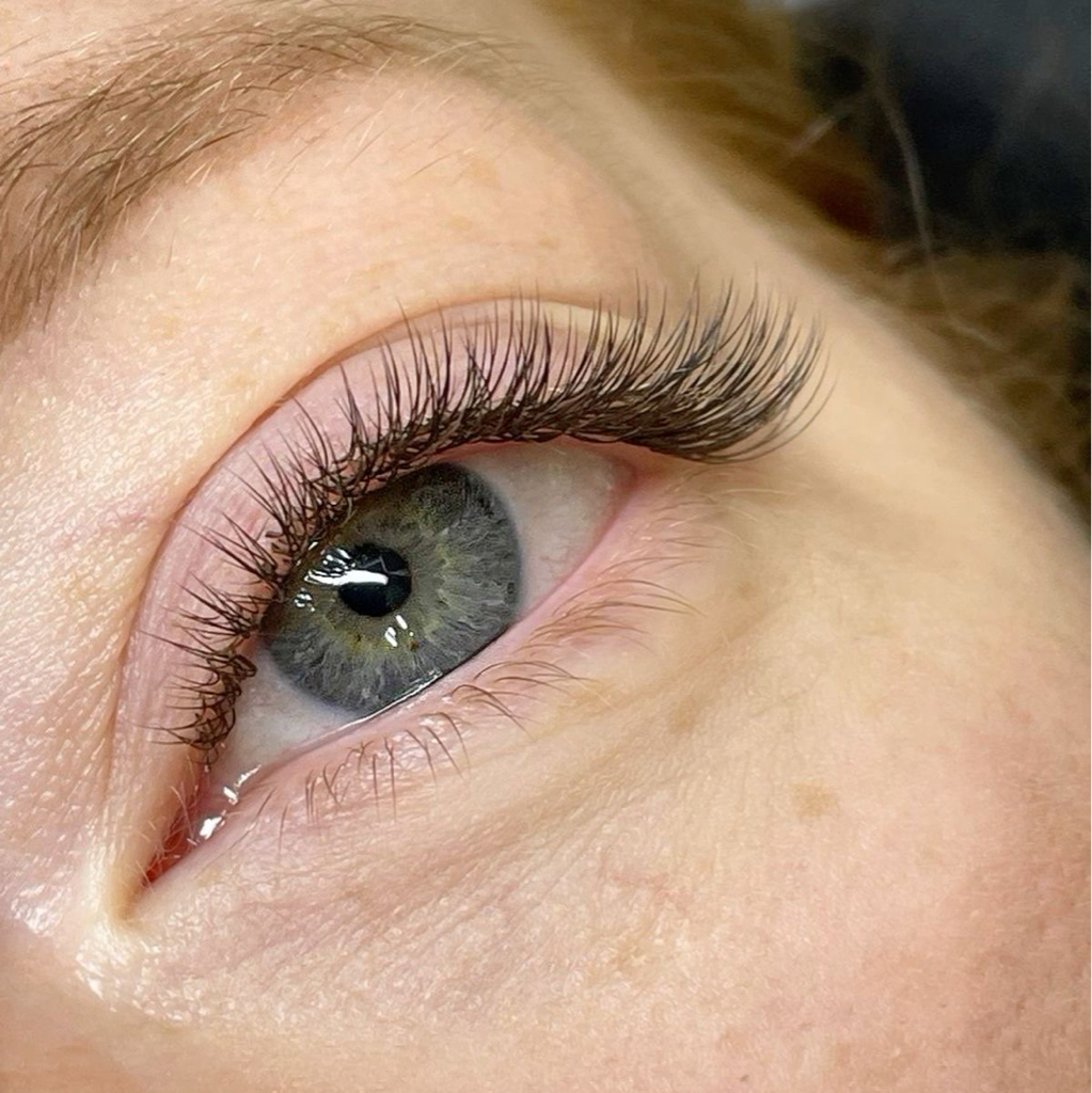 Наращивание ресниц 1D