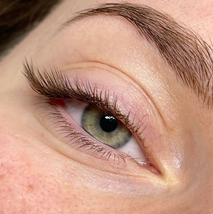 Наращивание ресниц «Уголки»