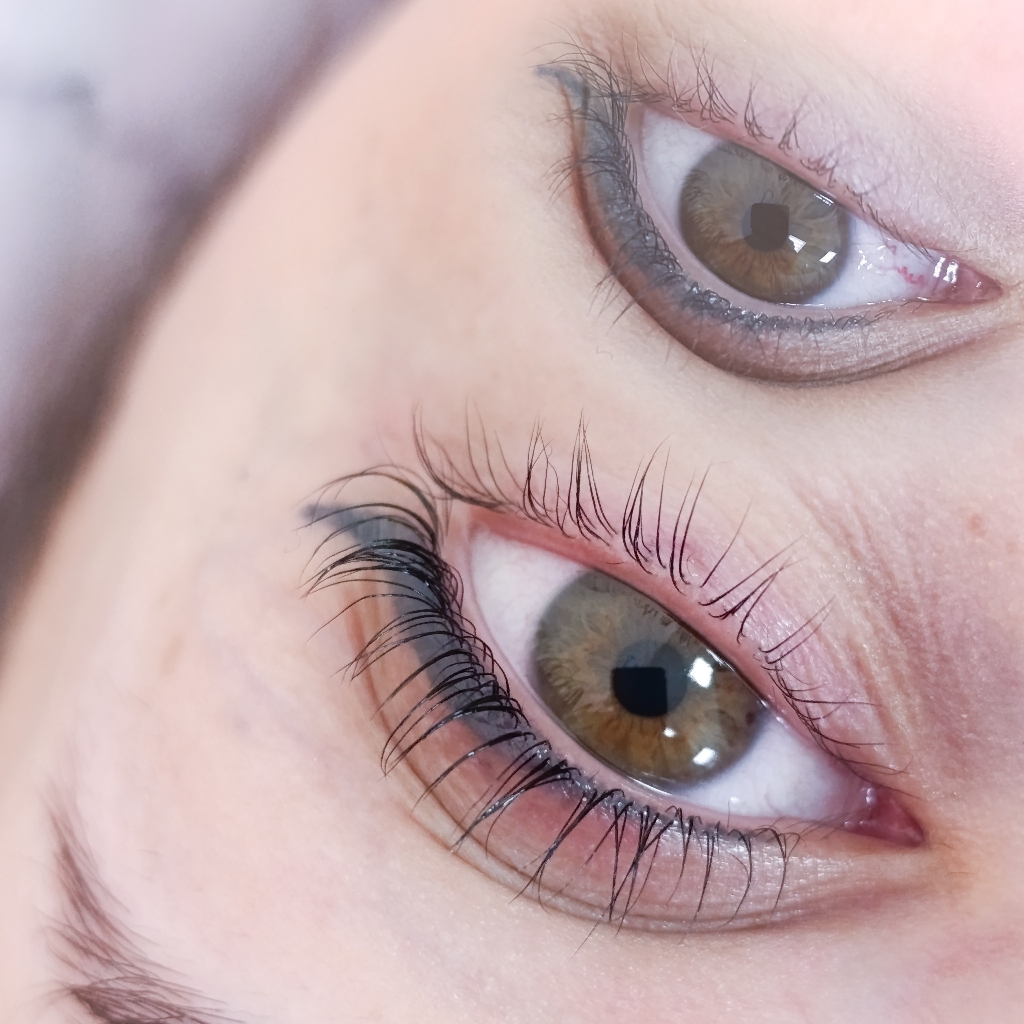 Ламинирование ресниц + ламинирование нижних ресниц (без ботокса)