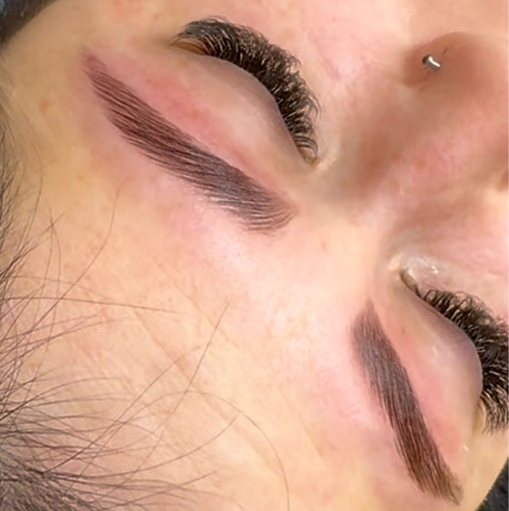 Комплекс брови с ламинированием