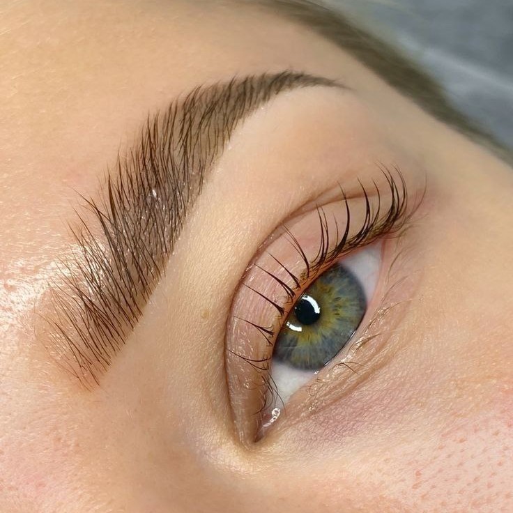 Долговременная укладка бровей