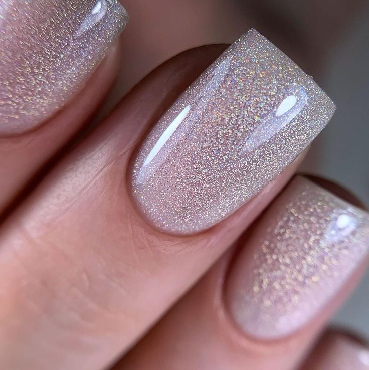 Маникюр с покрытием гель-лак