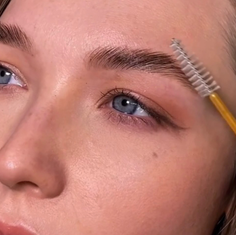 Оформление бровей  (моделирование | окрашивание | прореживание | коррекция )