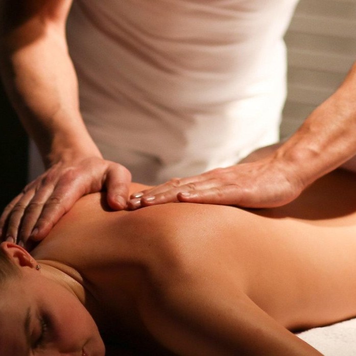 Массаж спины классический