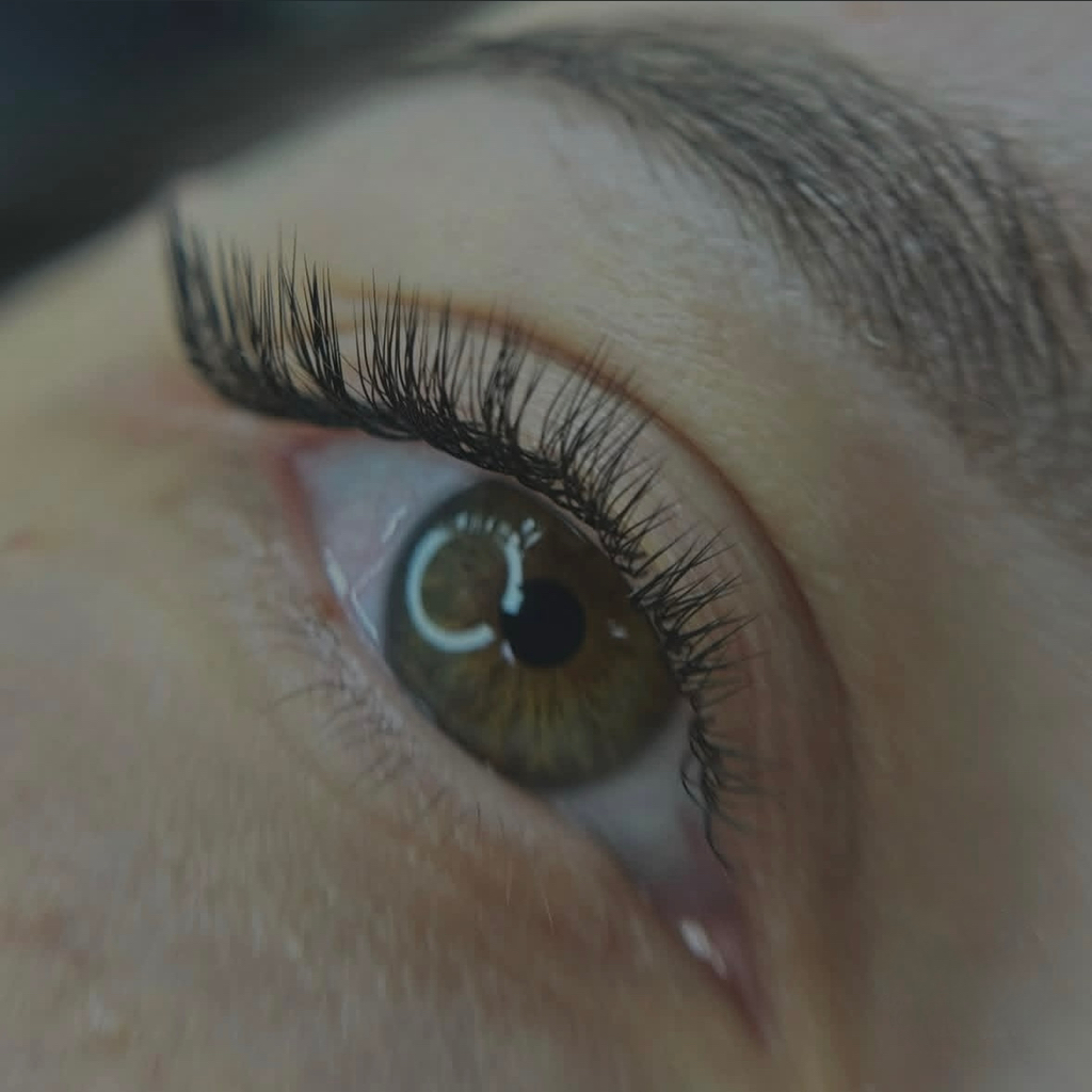 Классическое наращивание ресниц