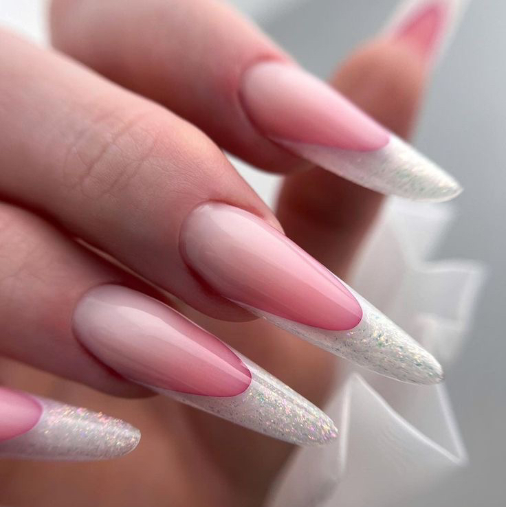 Арочное моделирование ногтей