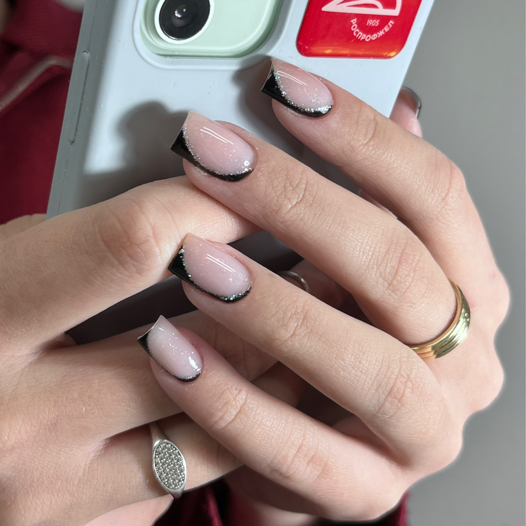 Маникюр с покрытием