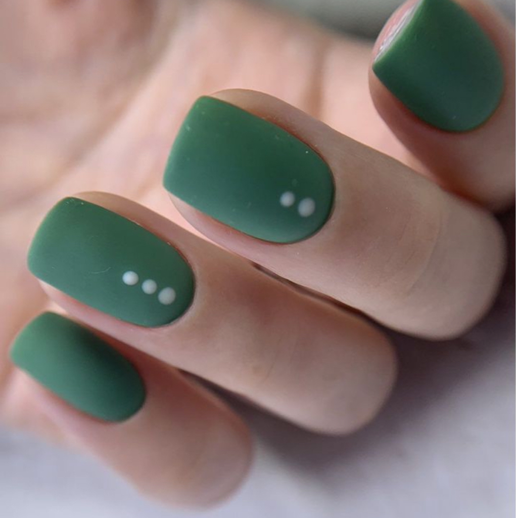 Маникюр аппаратный с покрытием короткие ногти (включая укрепление)