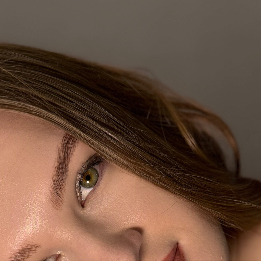 Ламинирование бровей и окрашивание ресниц