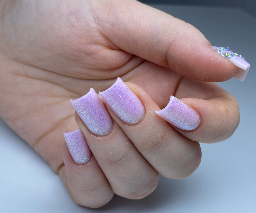 Маникюр коррекция до 3-й длины