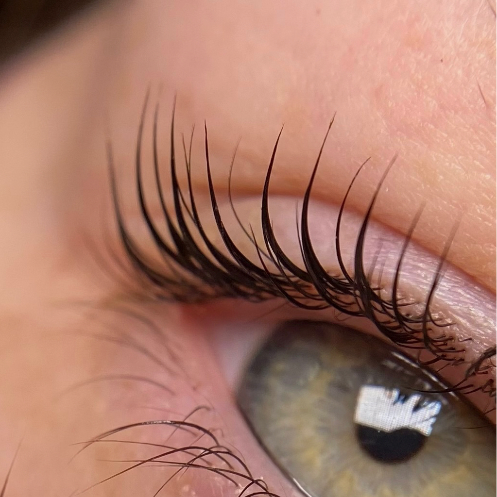 Окрашивание ресниц