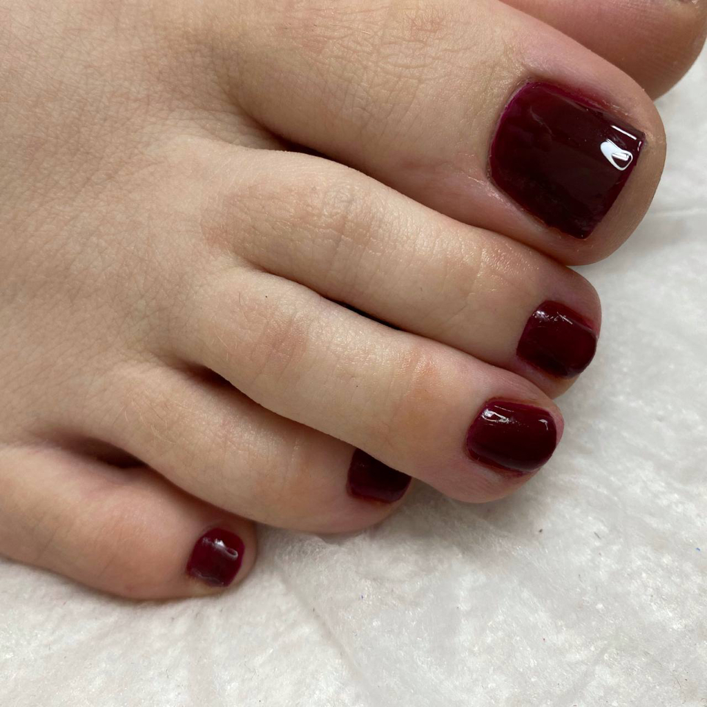 Педикюр с покрытием + обработка пальчиков