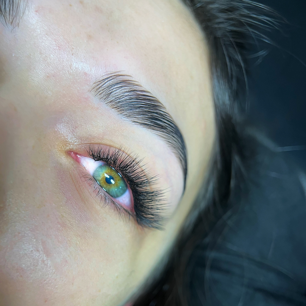 Сет LED 1,5d наращивание ресниц + брови (мастер)