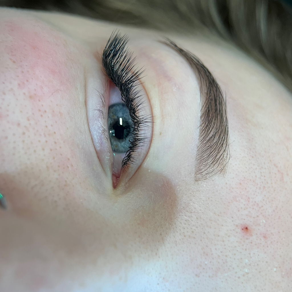 Сет LED классическое наращивание ресниц + брови (мастер)