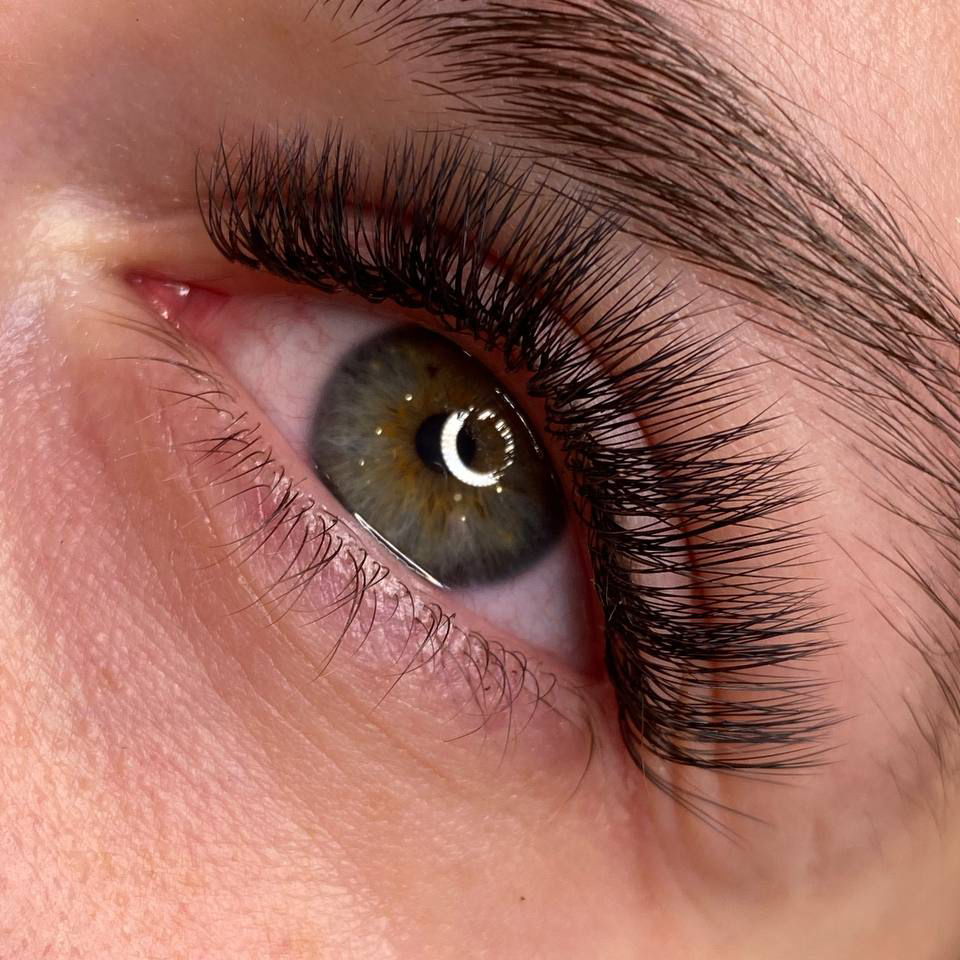 Наращивание ресниц 3д обьем