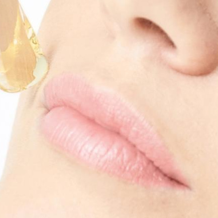 Upper Lip / Chin Wax