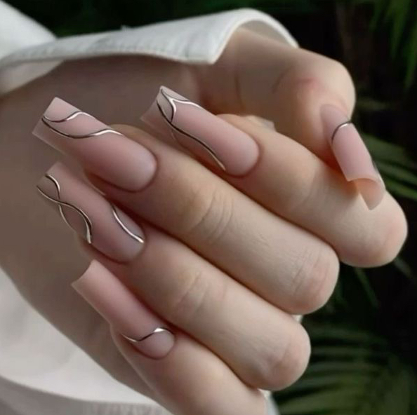 Наращивание ногтей