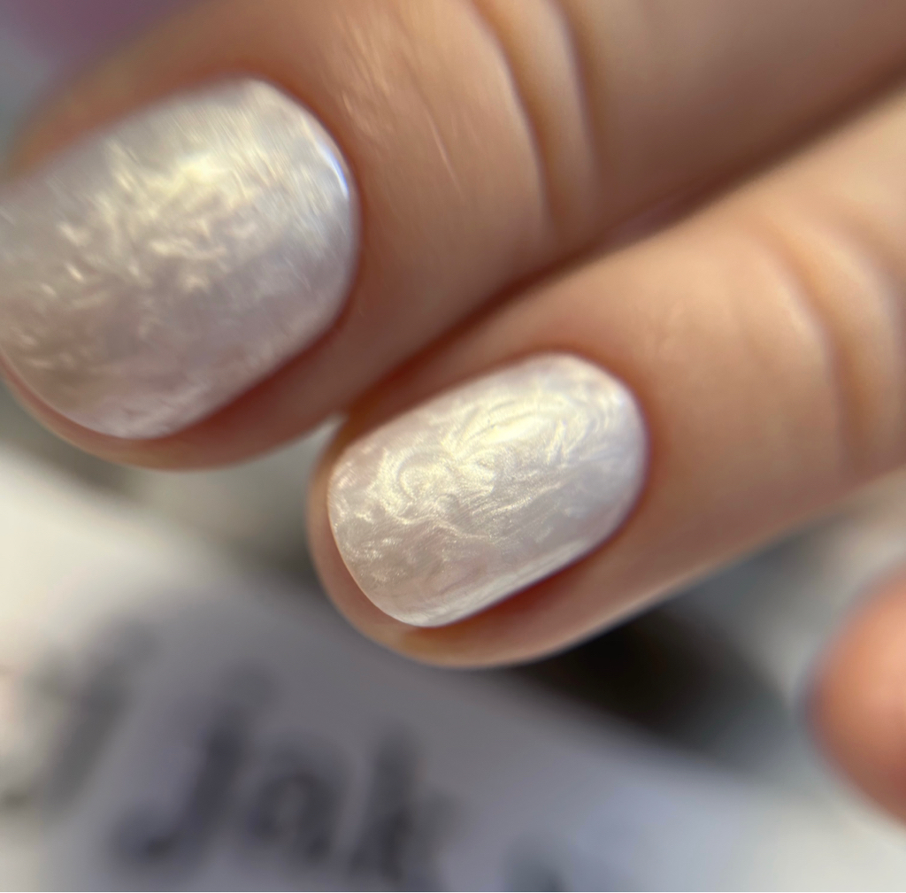 Маникюр с покрытием