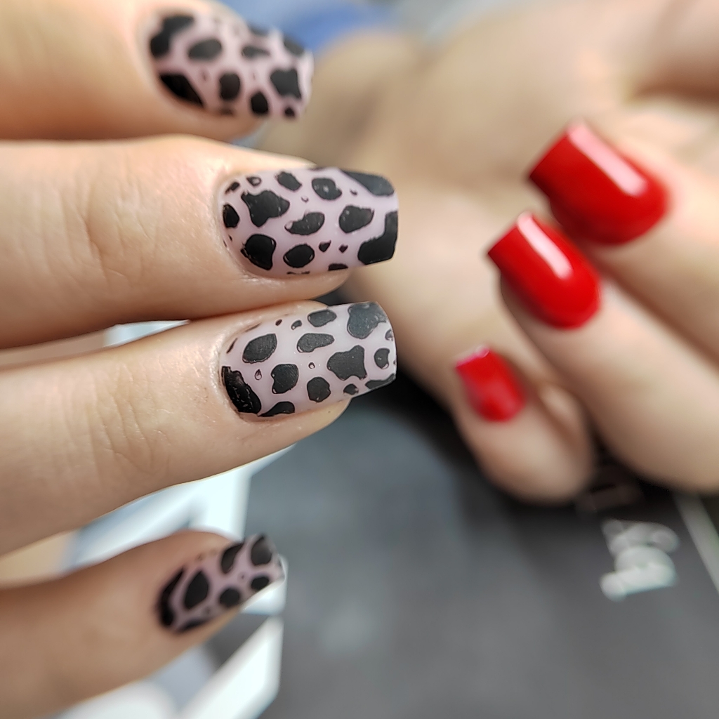 Наращивание ногтей