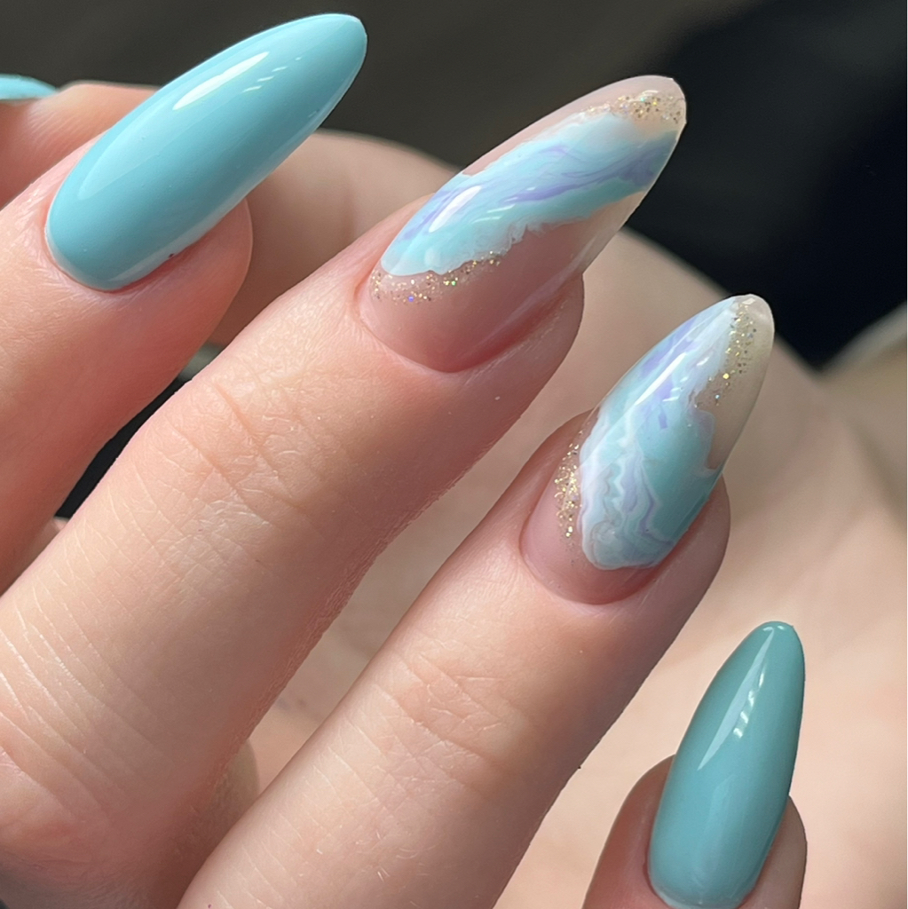 Наращивание ногтей