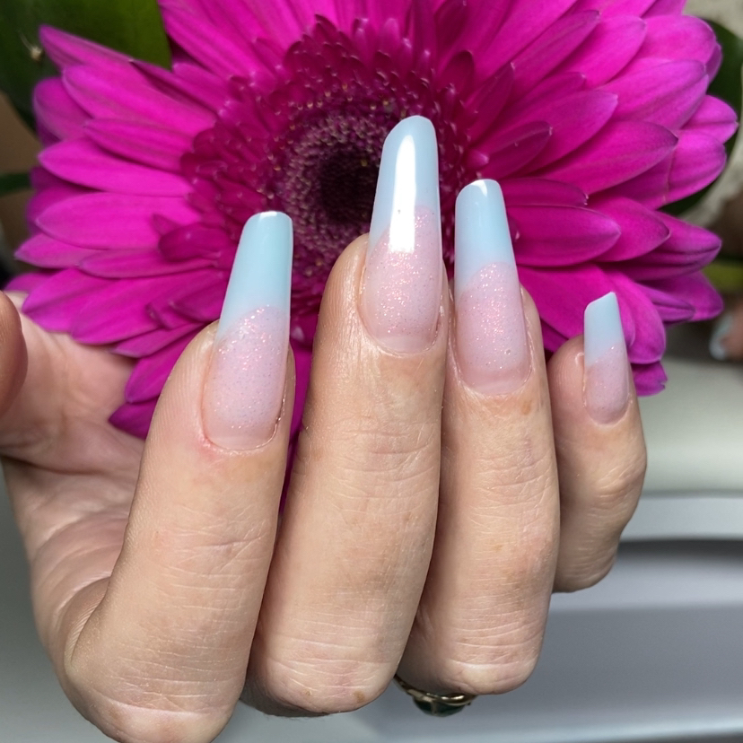 Наращивание ногтей френч