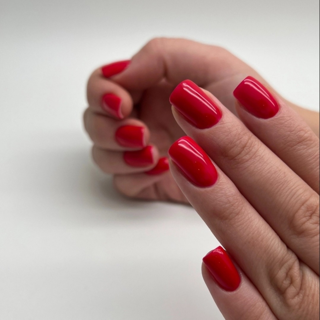 Маникюр с покрытием