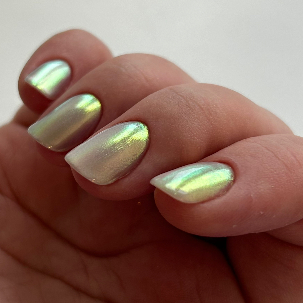 Маникюр с покрытием. Укрепление гелем.