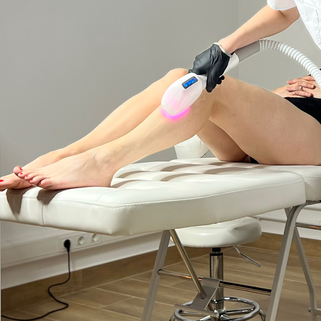 Лазерная эпиляция комплекс MEDIUM (подмышечные впадины + голени)