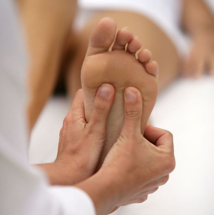 Массаж ступней